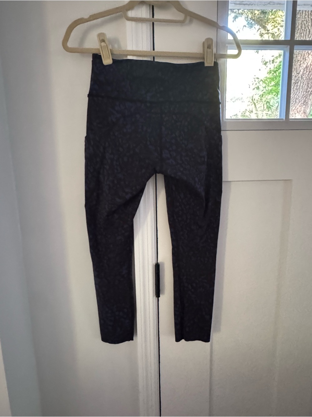 Lululemon 23” Leggings in blue and black leopard print.